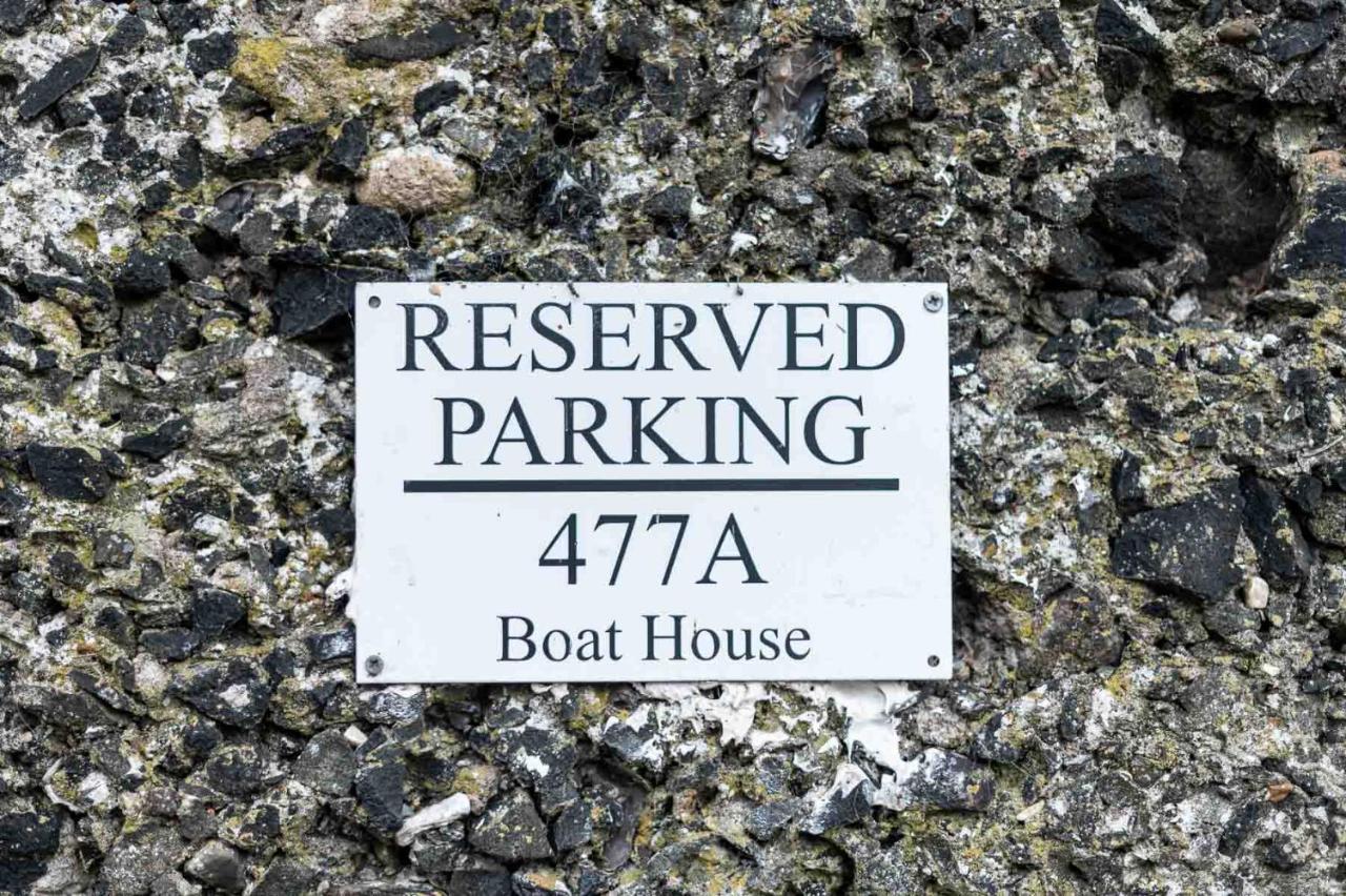 Coastguard Boat House On Belfast Lough Villa นิวทาวน์แอบบีย์ ภายนอก รูปภาพ