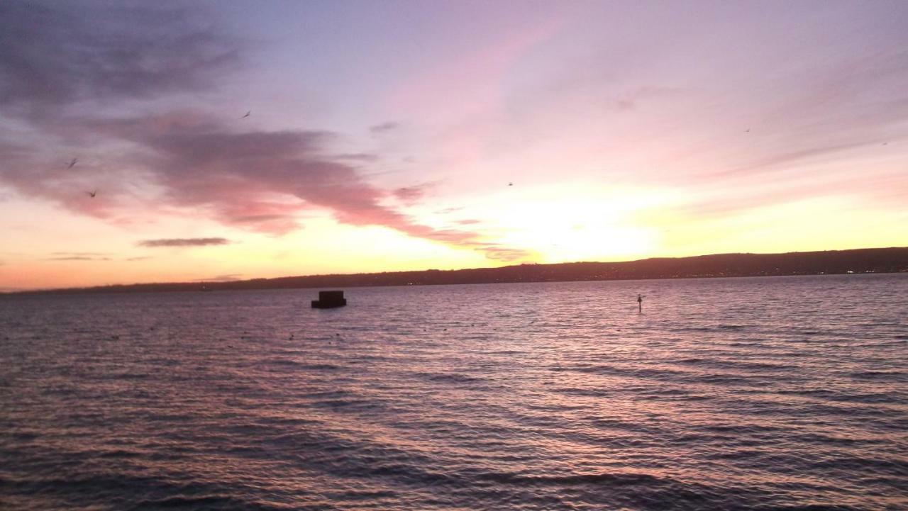 Coastguard Boat House On Belfast Lough Villa นิวทาวน์แอบบีย์ ภายนอก รูปภาพ